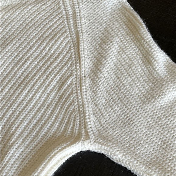 V-Neck White Sweater - Picture 8 of 8